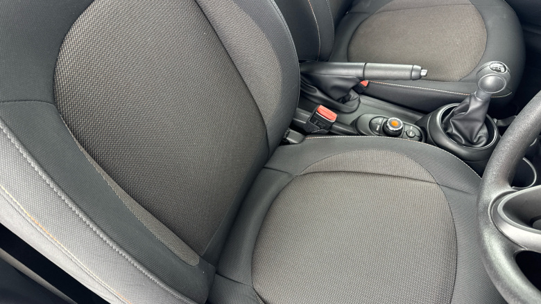 MINI Hatchback 1.5 Cooper Classic II 3dr Petrol Hatchback